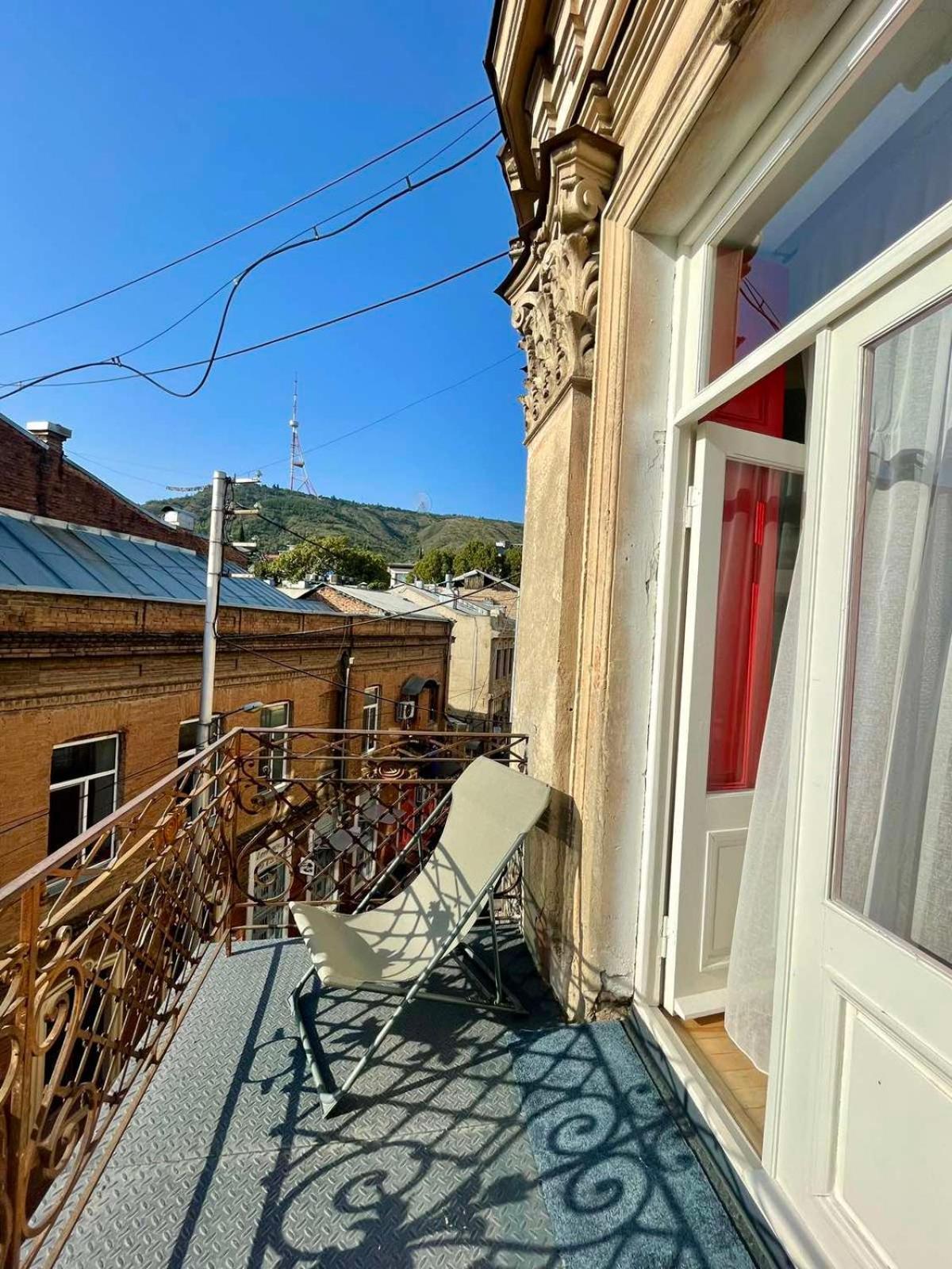 Communa Good Vibes Tiflis Dış mekan fotoğraf
