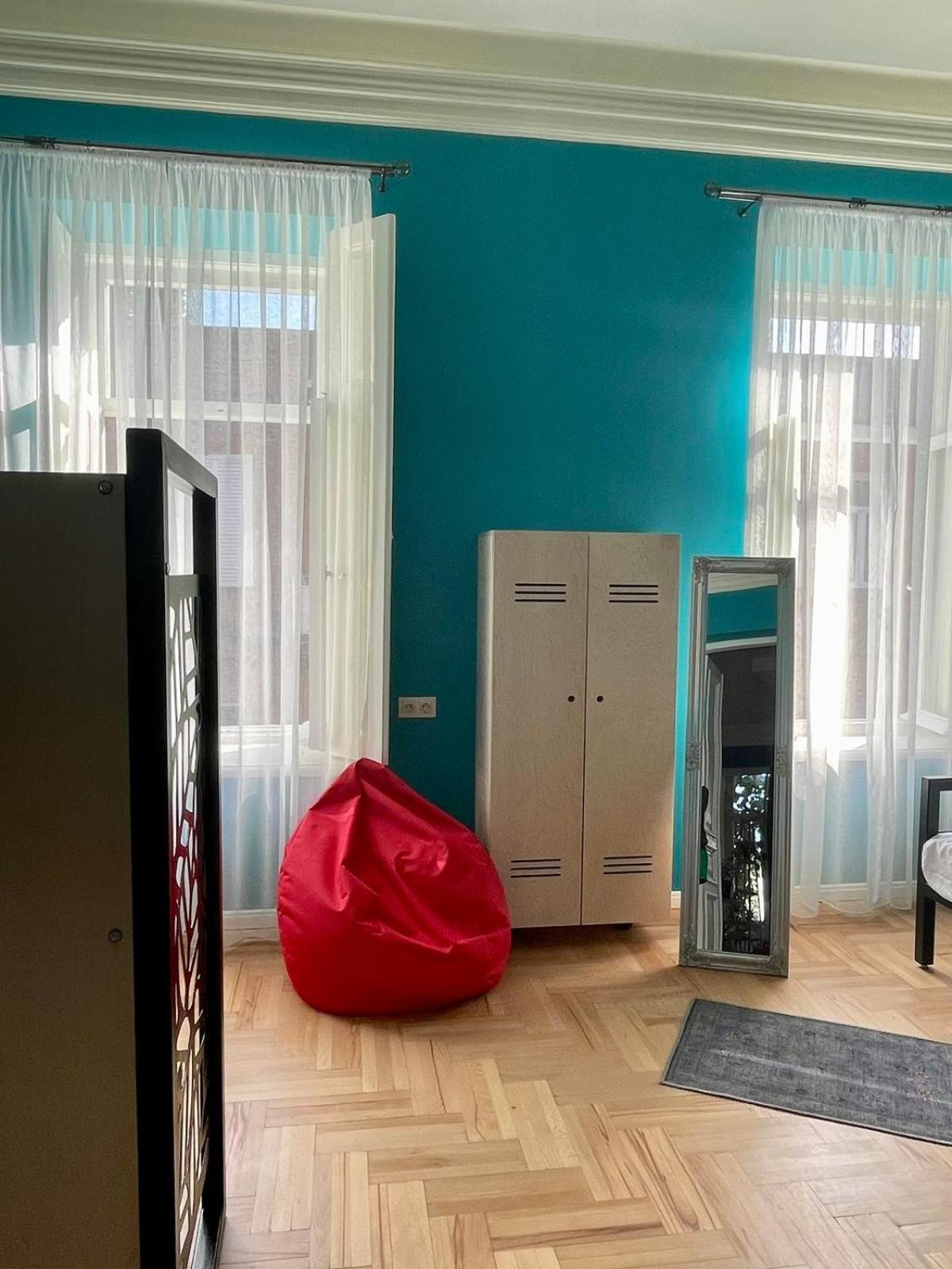 Communa Good Vibes Tiflis Dış mekan fotoğraf