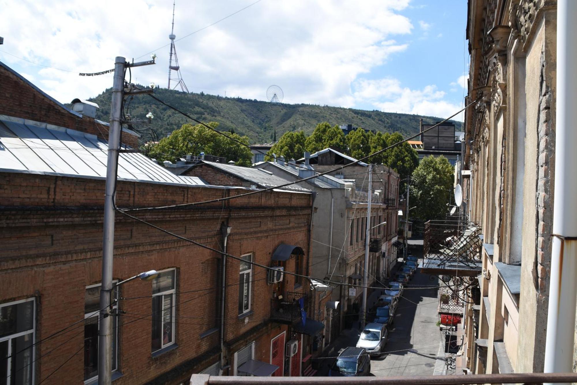 Communa Good Vibes Tiflis Dış mekan fotoğraf