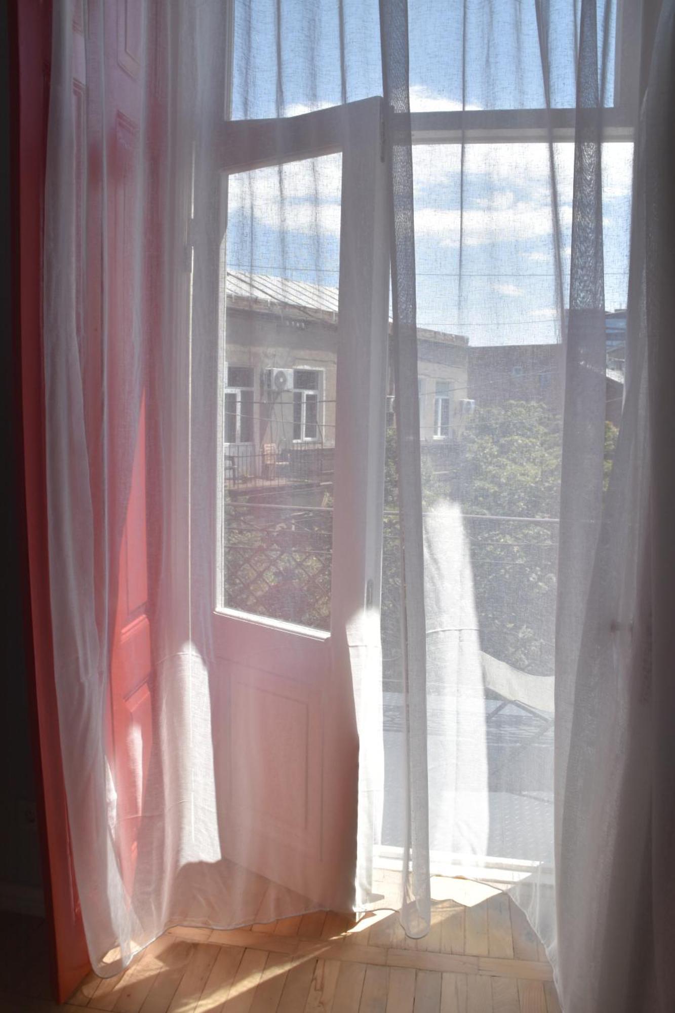 Communa Good Vibes Tiflis Dış mekan fotoğraf