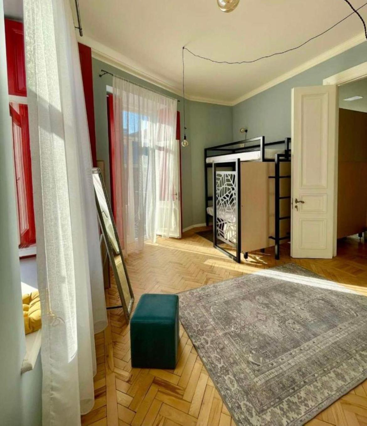 Communa Good Vibes Tiflis Dış mekan fotoğraf