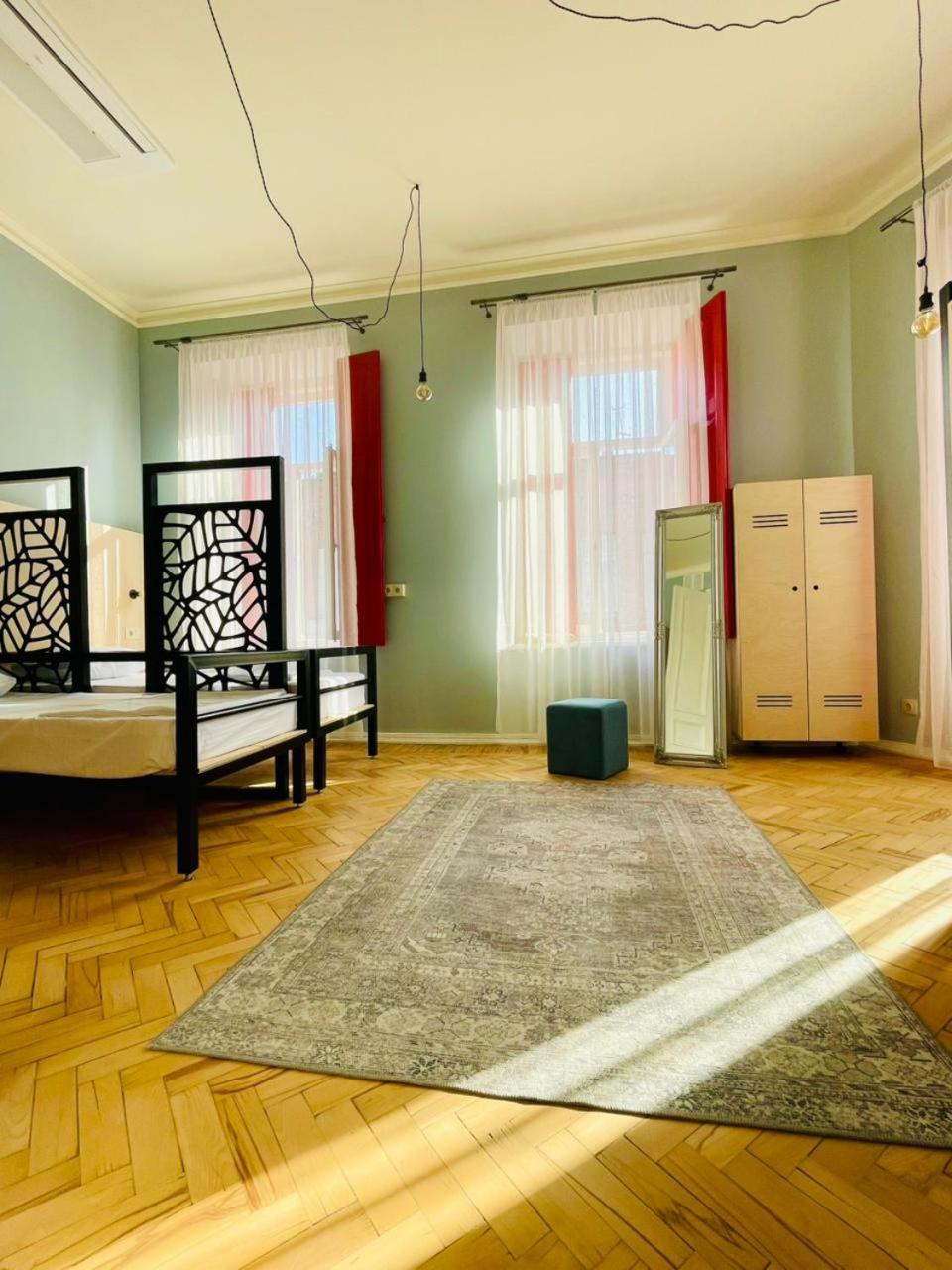 Communa Good Vibes Tiflis Dış mekan fotoğraf